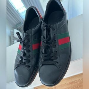 Slightly Worn Men Gucci Sneakers